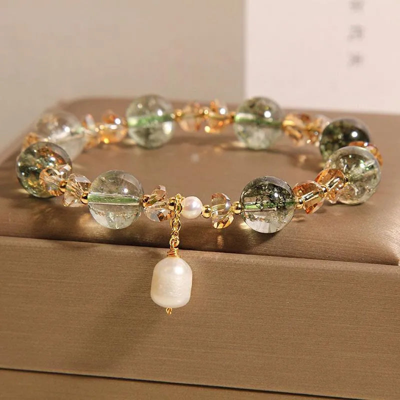 Natural chorite crystal bracelet for women with green phantom quartz and pearl accents in Japanese-Korean style