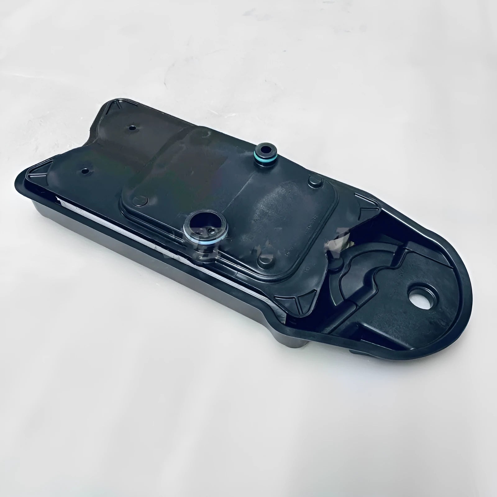 Black automotive crankcase ventilation filter unit for engine emission control