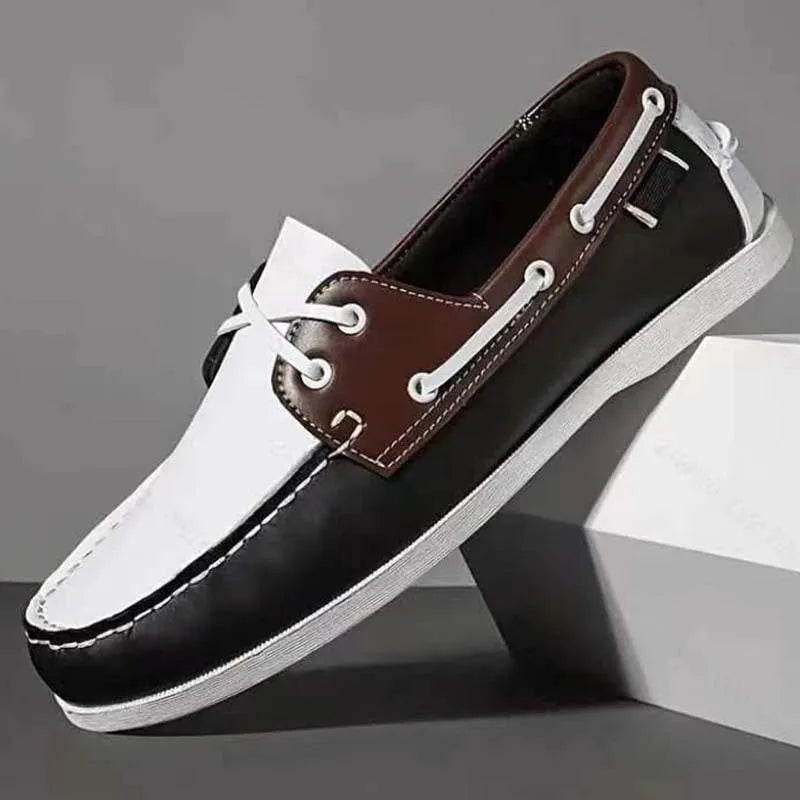 Men's British-style casual shoes in black with round toe and flat heel