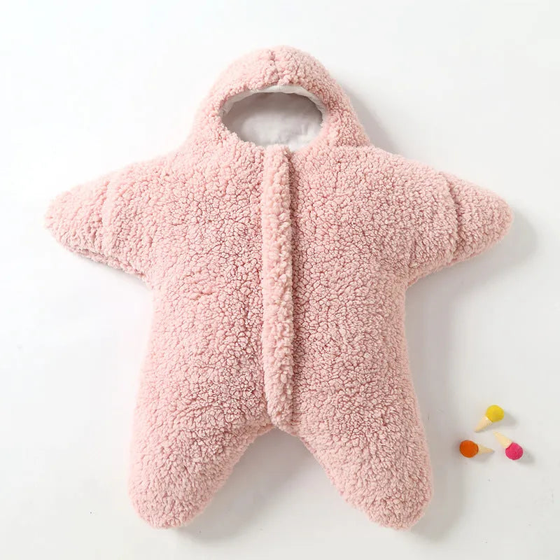 Baby starfish lamb velvet sleeping bag in pink colour with hood and zip opening