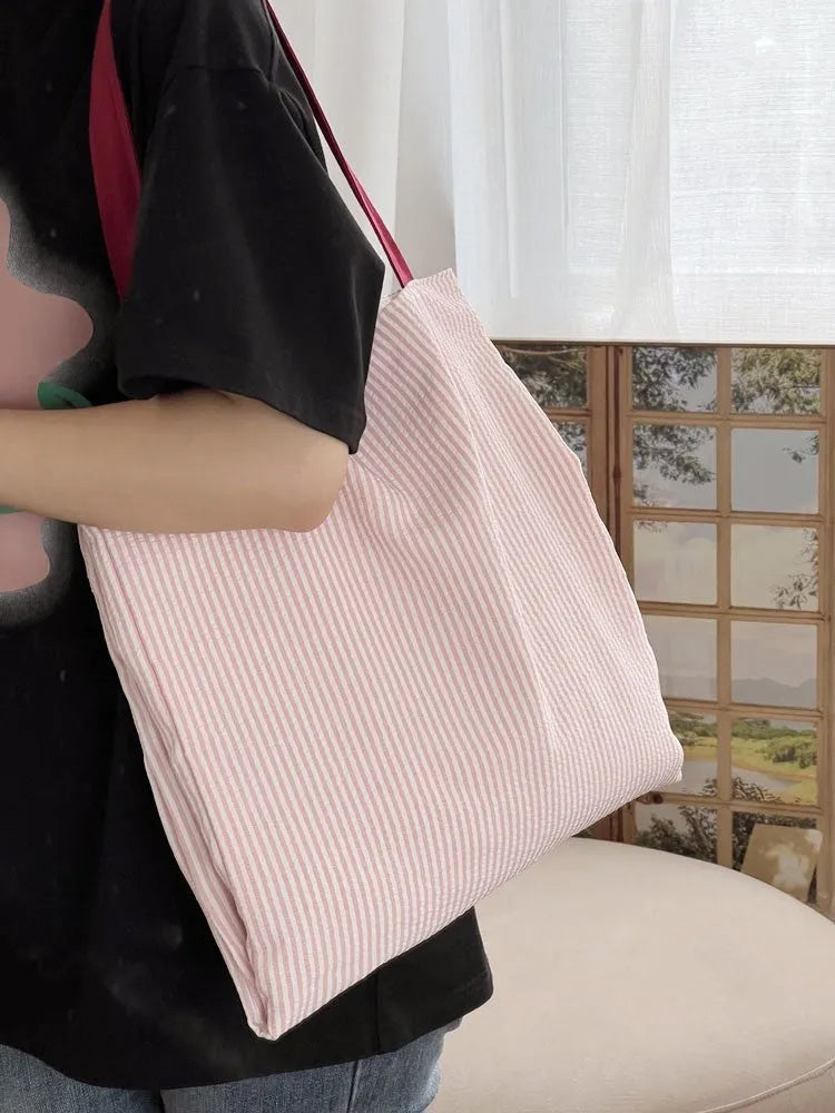 Canvas tote shoulder bag in plaid or striped pattern with 24cm strap