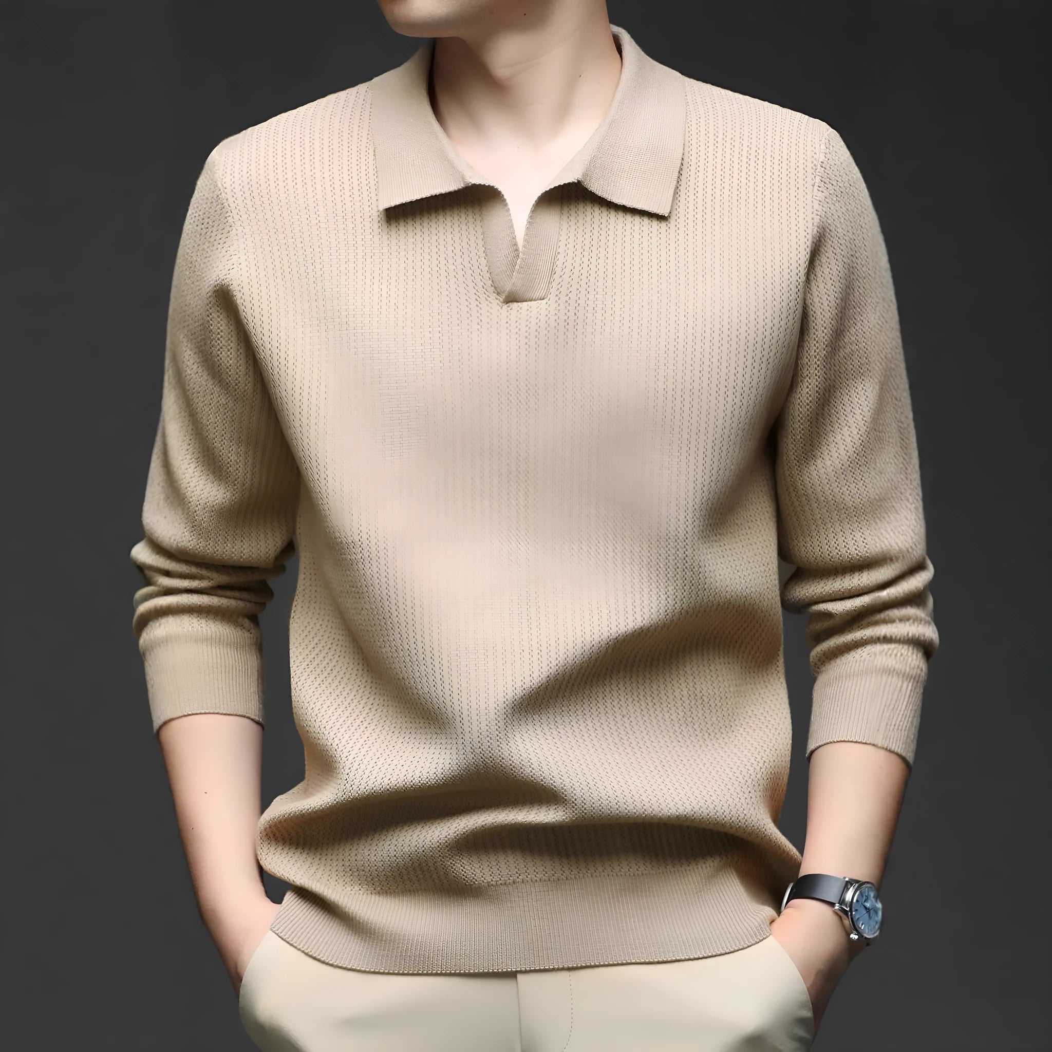 Man modelling a loose-fit green casual pullover sweater for autumn.