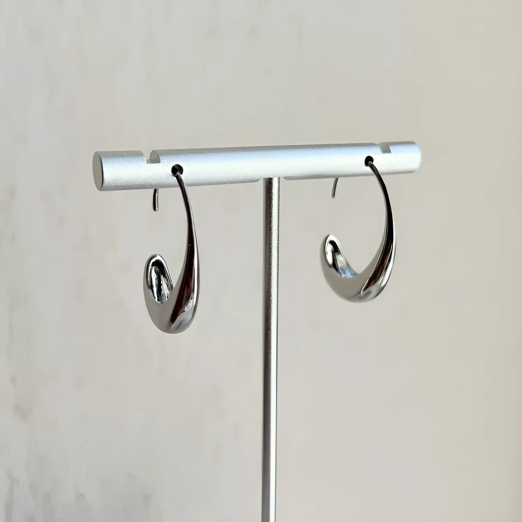 Women's snake design fashion earrings in gold and silver electroplated alloy
