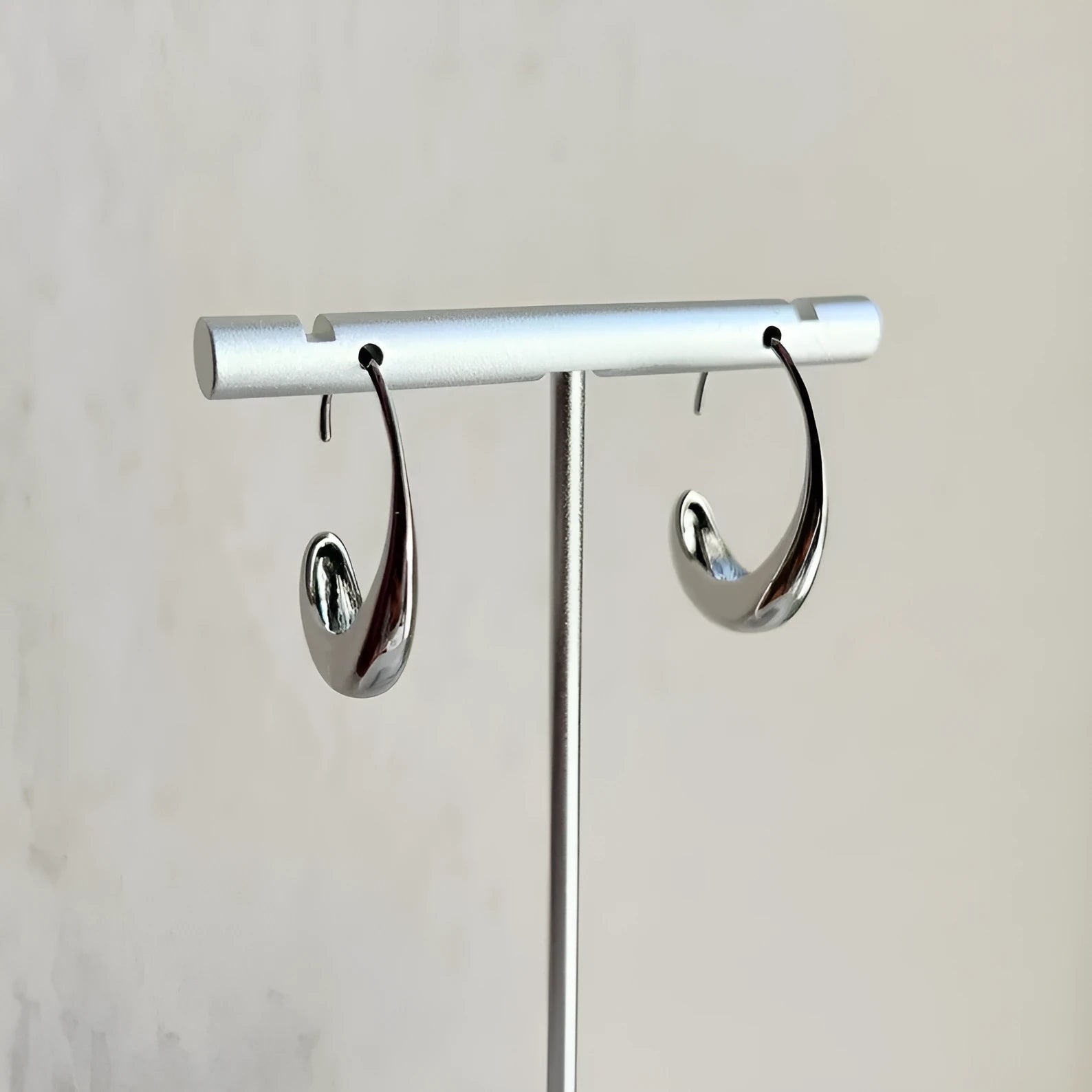 Women's snake design fashion earrings in gold and silver electroplated alloy