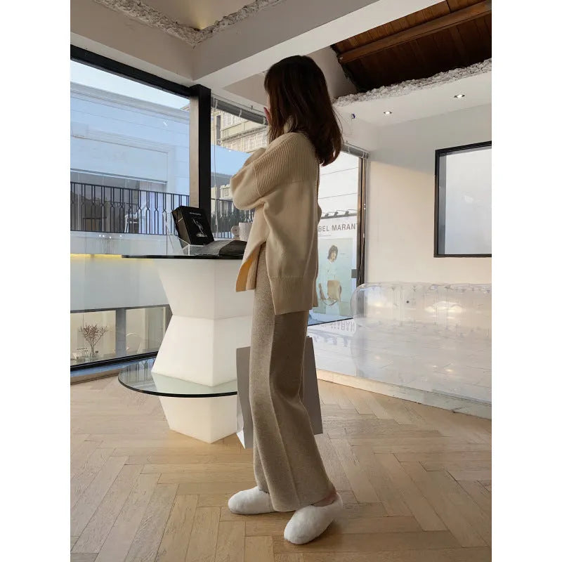 Women's high waist knitted wide-leg trousers in cream white with straight-leg cut