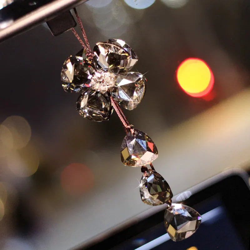 20cm crystal car pendant with four-leaf grass design in four colour options