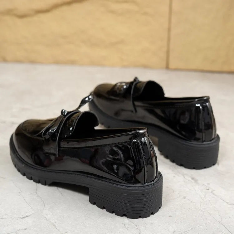 Women's brown loafers with decorative bow on artificial PU upper, shown in UK size 39