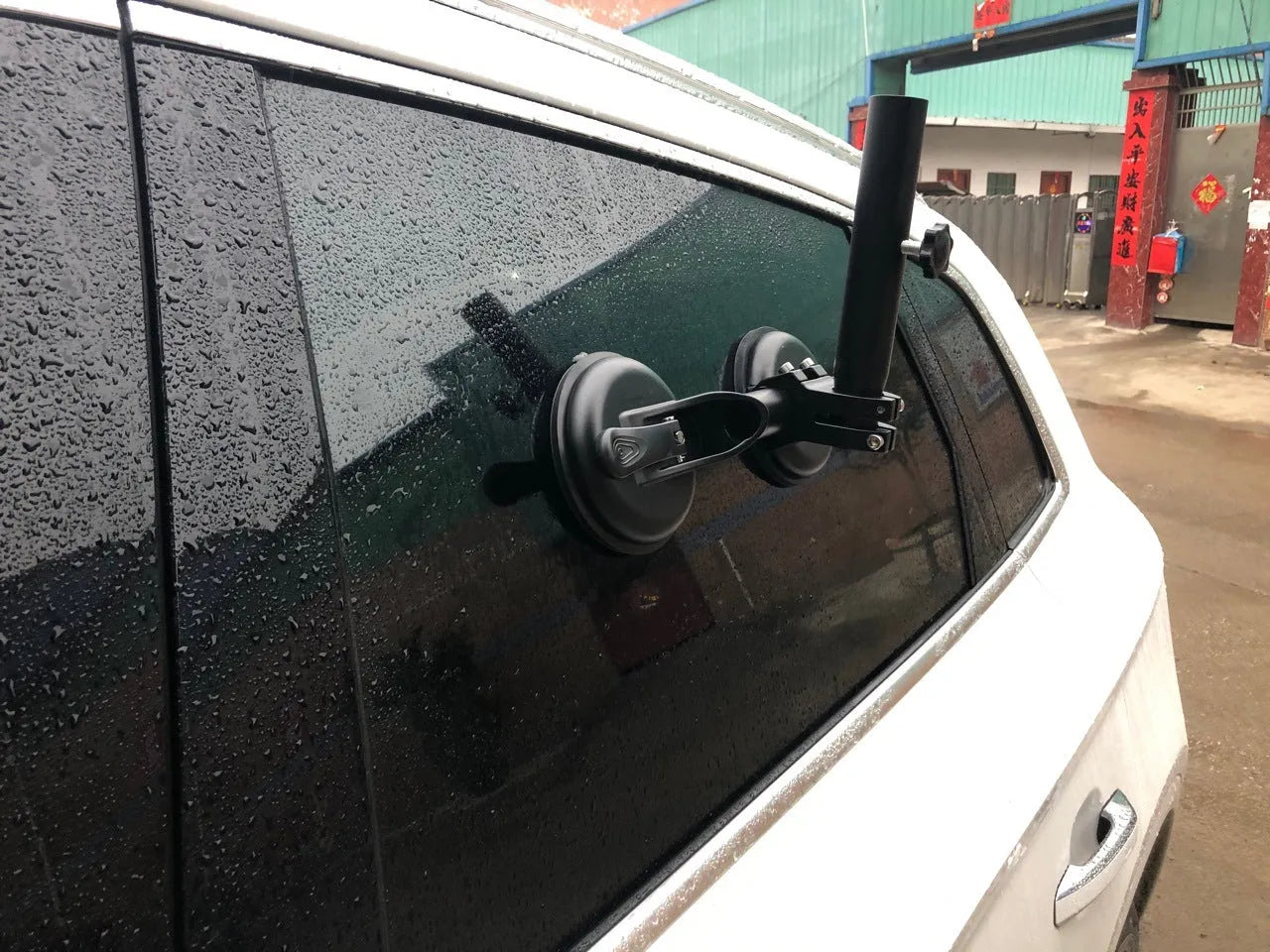 Black ABS off-road car flagpole sucker base with rubber suction cup for vehicle glass mounting