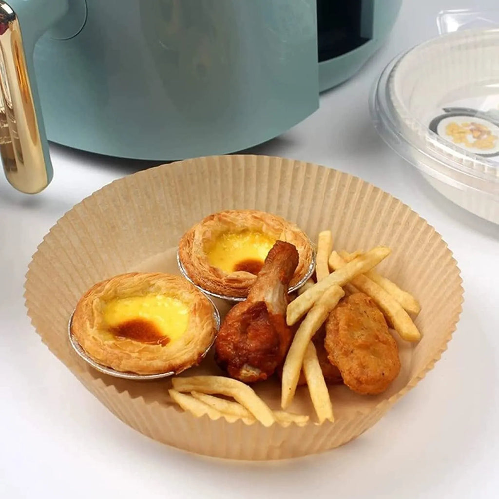 Round disposable paper liners for air fryers with 4.5cm high edges in white parchment colour