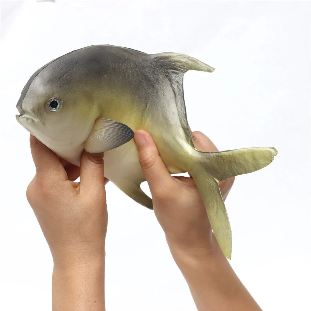 Set of three PU simulated fish model ornaments including yellow-fin tuna and small tuna for aquarium decor