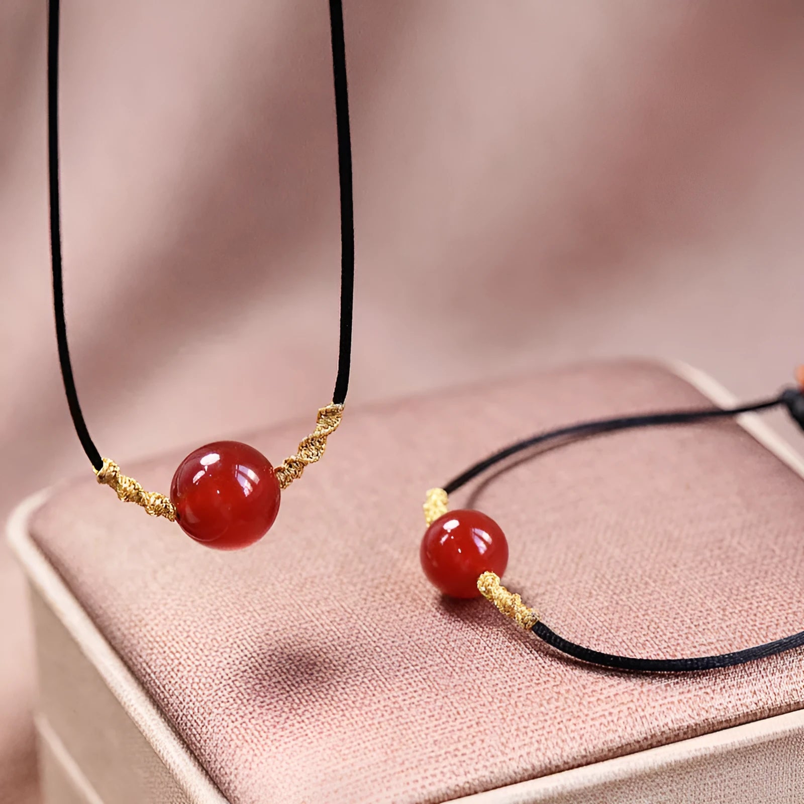 Women's red agate bracelet and necklace set in ethnic style with hand-woven beads