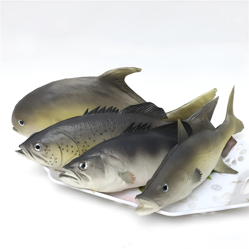 Set of three PU simulated fish model ornaments including yellow-fin tuna and small tuna for aquarium decor