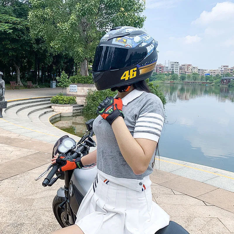 Grey Ser and Yellow Dazzle Flower coloured ABS motorcycle helmet for men and women.