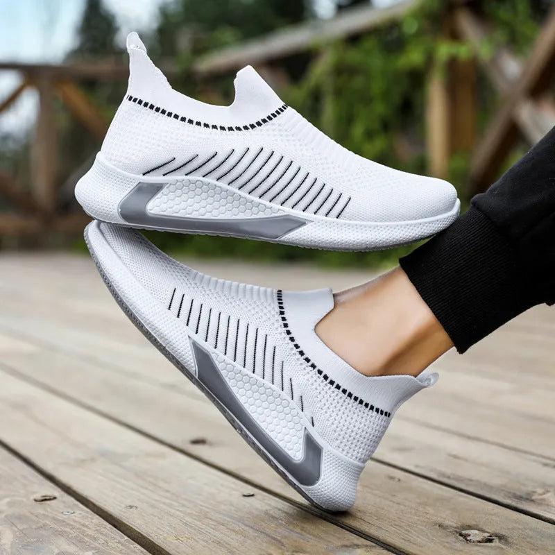 Men's striped mesh sock shoes with flyknit upper and breathable lining