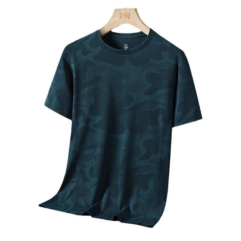 Men's camouflage pattern nylon summer t-shirt with round neck and short sleeves in loose fit.