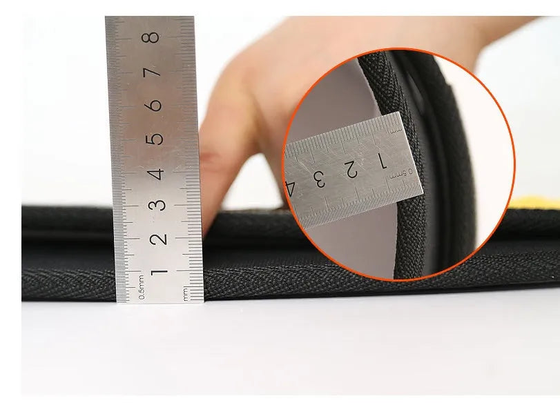 Nylon fitness weightlifting waistband in black, red or yellow colours available in L, M and XL sizes