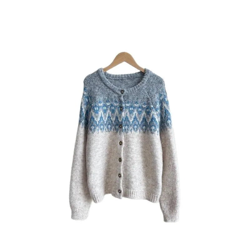 Women's loose-fitting jacquard knit sweater coat in a contrast colour pattern.