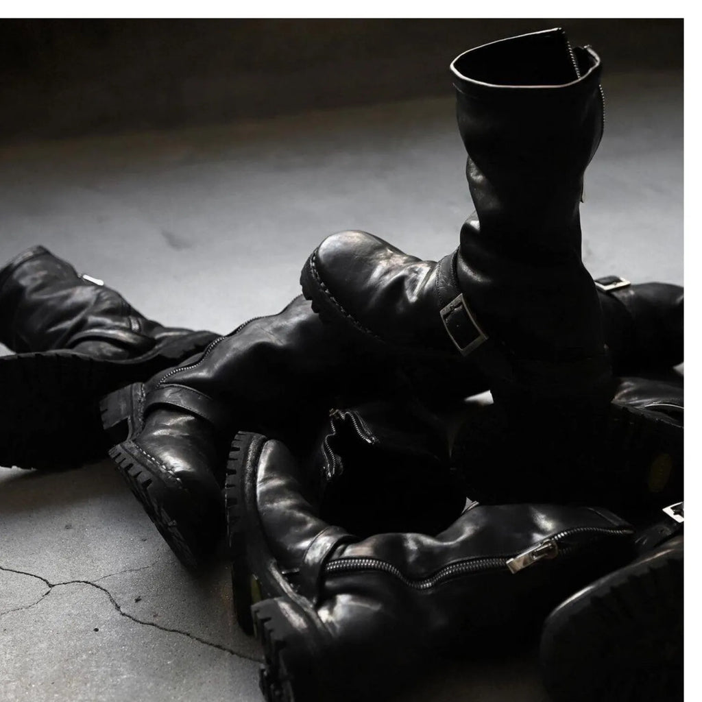 Men's black retro Martin ankle boots with side zipper closure and round toe