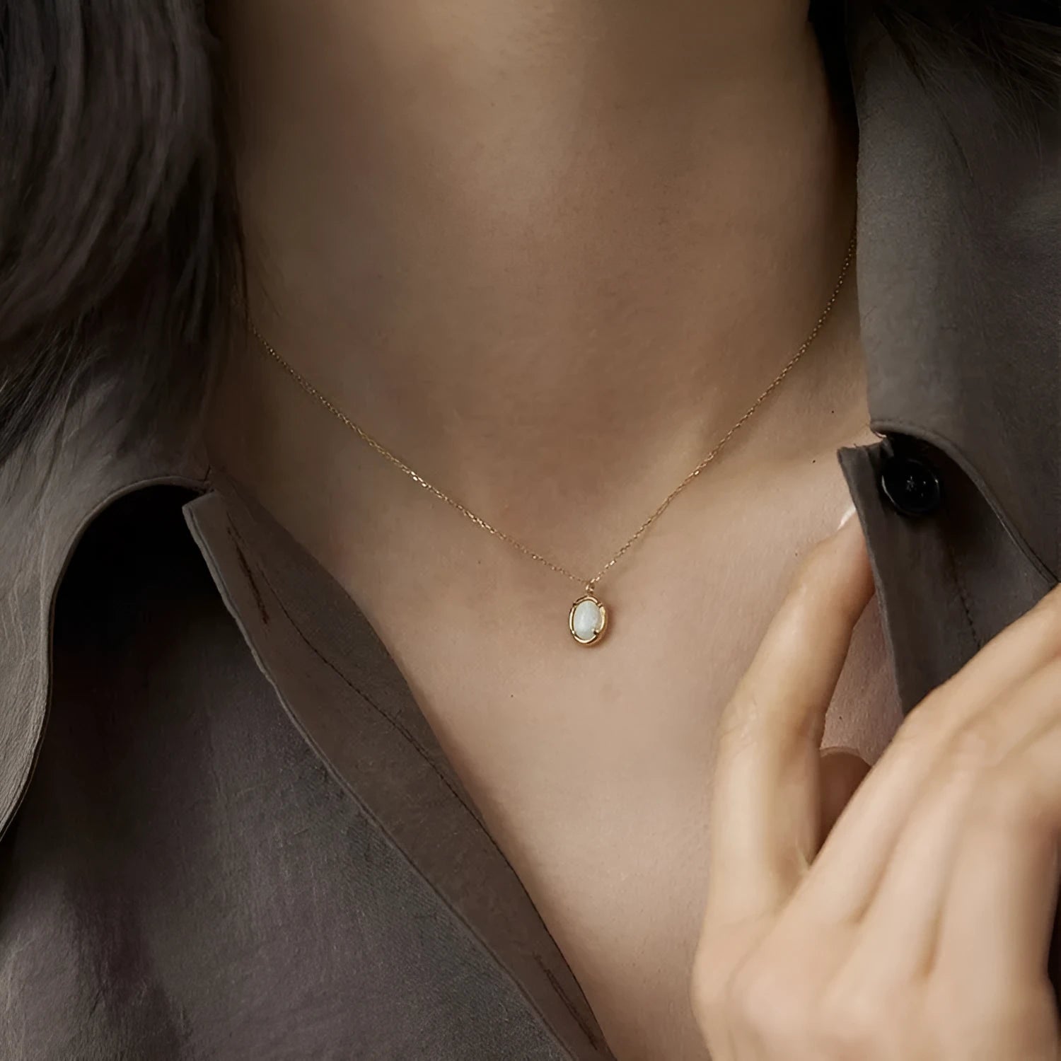 S925 silver geometric opal pendant necklace with oval design in gold or white gold colour options