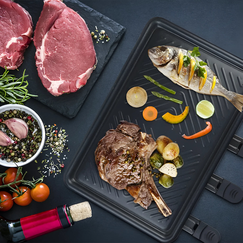 Black non-stick electric baking pan with split tray, 1300W, 415x260x125mm, indoor use