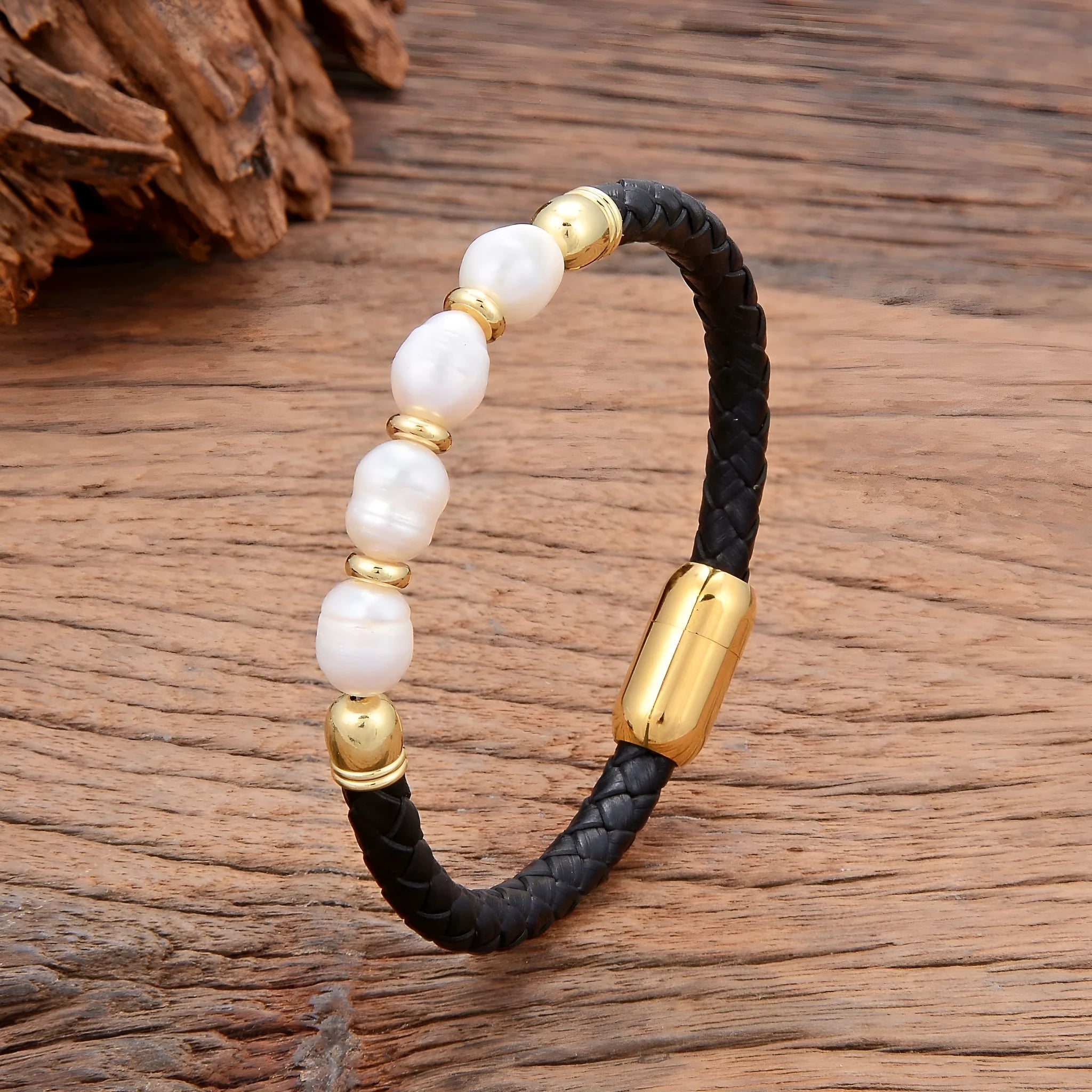 Handmade unisex bracelet with irregular pearls on a leather cord in Korean style.