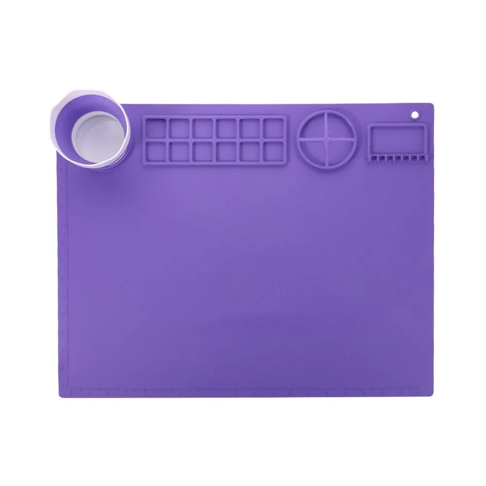 Silicone painting mat with optional mixing bowls for watercolour protection measuring 50x40cm