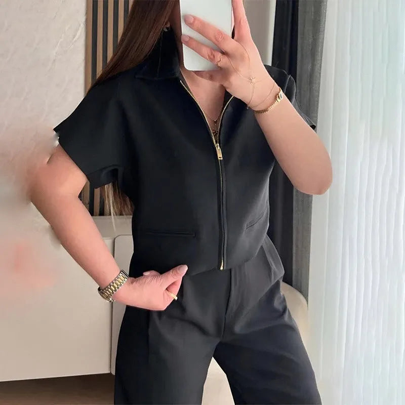 Women's loose fit casual top in polyester with short sleeves