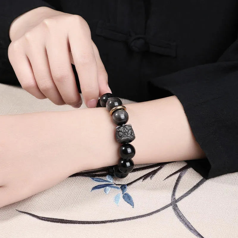 S519 colour resin fashion bracelet for men and women on a wrist.