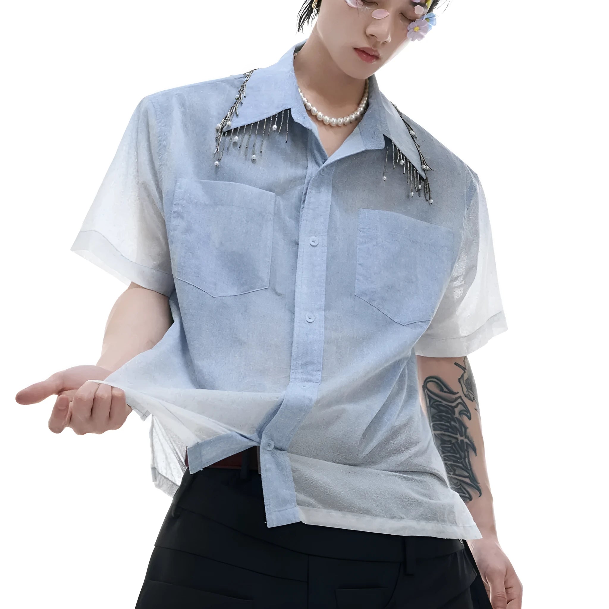 Men's blue and white gradient quilted shirt with loose fit and short sleeves