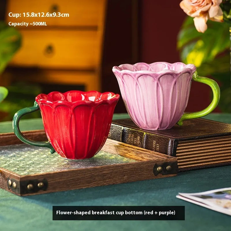 Ceramic breakfast cup with floral pattern in red and purple, 500ml capacity.