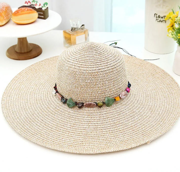Women's straw dome hat in solid colour for summer sun protection, size M 56-58cm