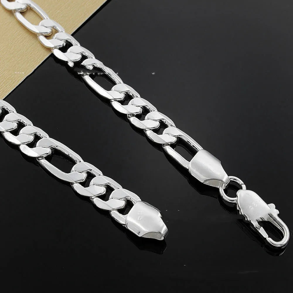 Silver-plated men's blade chain necklace with 8M three-room design, 20 inch length on display