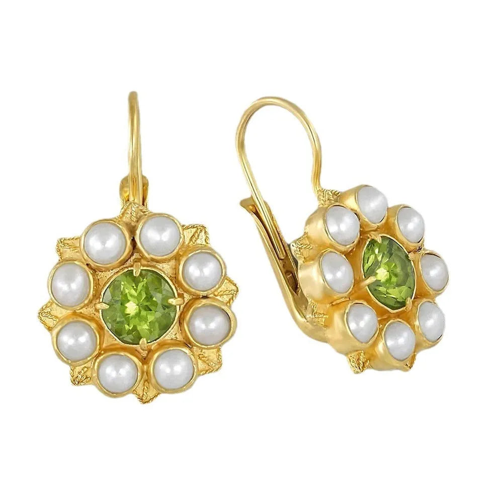 Retro golden flower design fashion earrings for women with gold electroplated finish