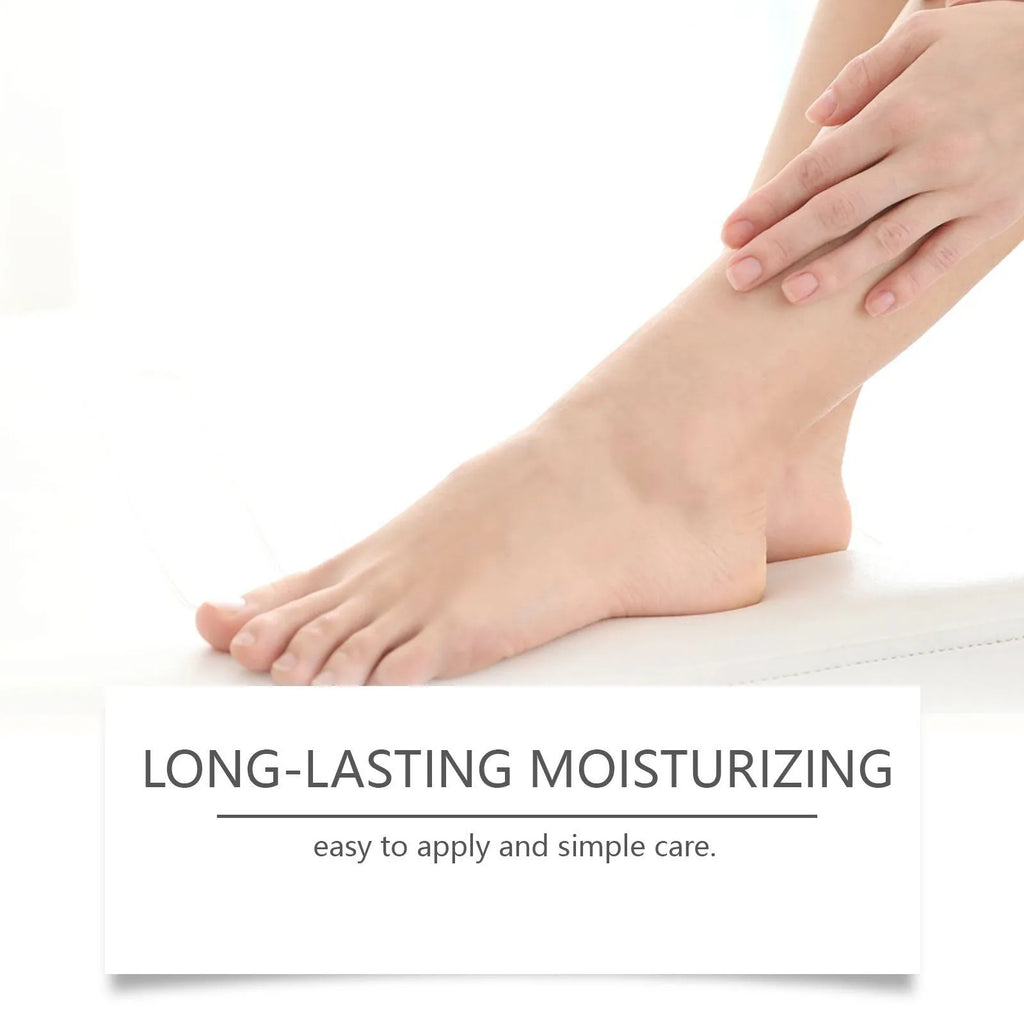 30ml bottle of nail fungus repair solution with tea tree oil and moisturising ingredients