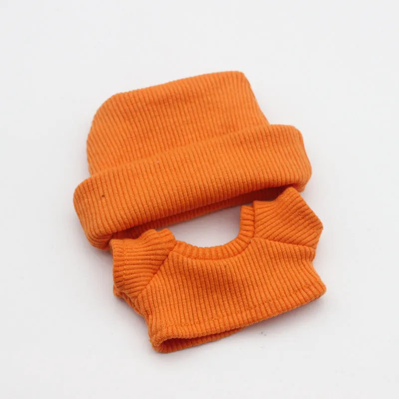 Flanging hat and T-shirt doll clothes set for 18-inch fashion dolls in multiple colours