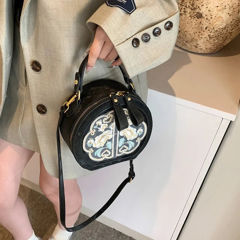 Chinese embroidery soft PU messenger bag in horizontal square shape with adjustable shoulder strap