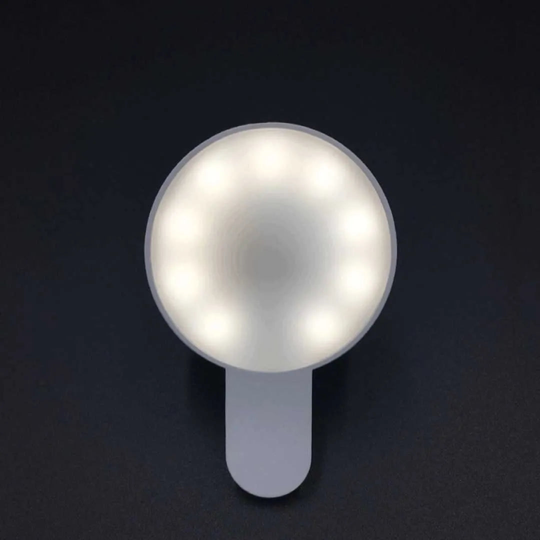 White selfie fill light with LED array and dimming switch for mobile phone photography