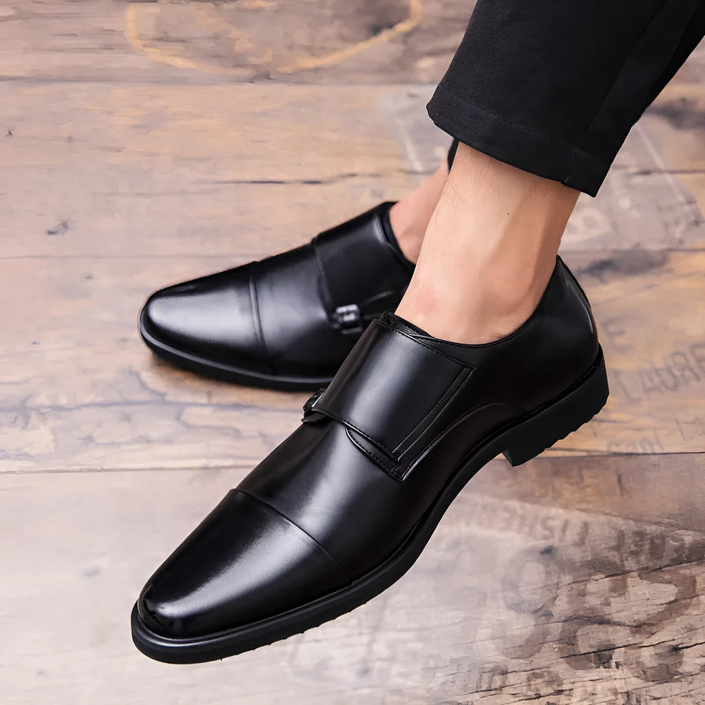 Men's British slip on plus size leather shoes round toe low top black brown sizes 38-45