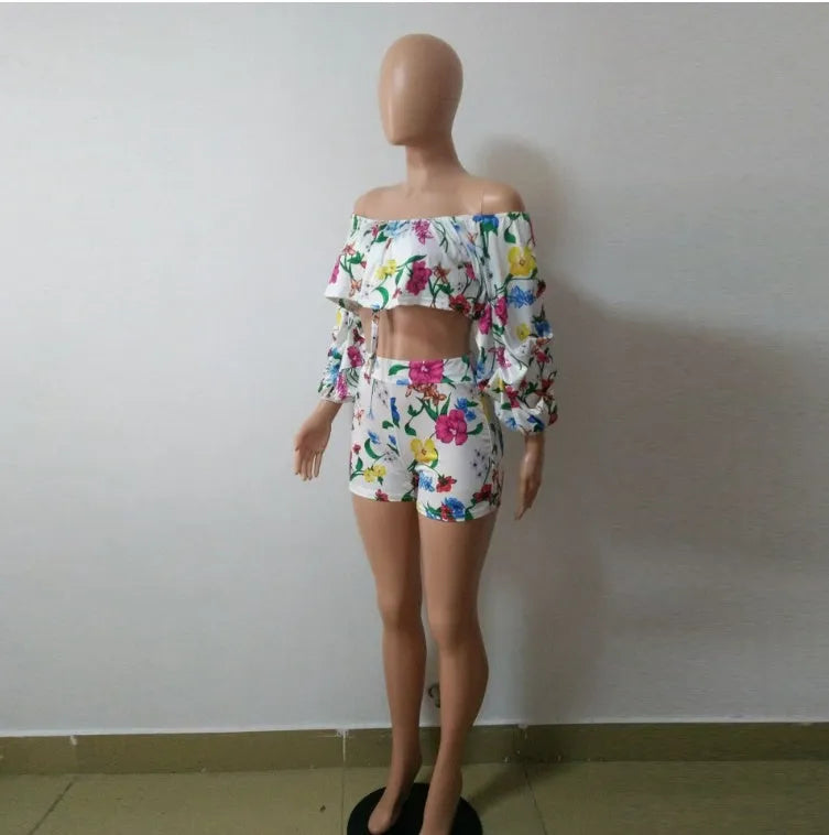 Multicolour digital print two-piece set with pile sleeve top and shorts.