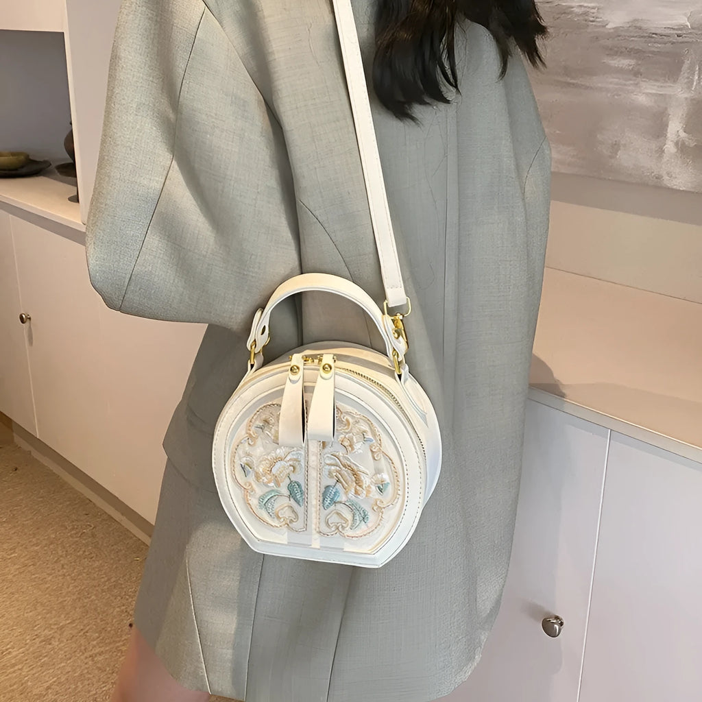 Chinese embroidery soft PU messenger bag in horizontal square shape with adjustable shoulder strap