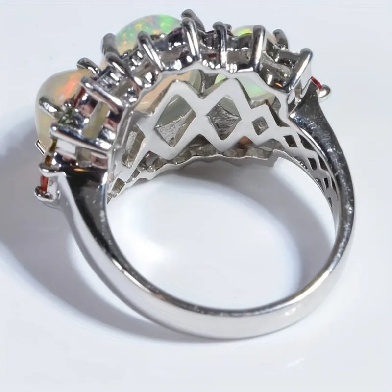 Women's retro geometric alloy ring with zircon inlay, shown in picture style colour.