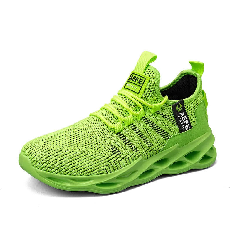 Men's mesh running shoes in black colour with lace-up front and low-top design