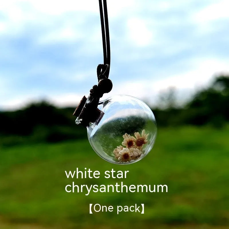 Glass car perfume pendant with preserved flowers in selected colour and diameter