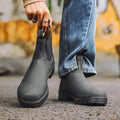 Vintage-style unisex Chelsea boots in artificial PU leather with a beef tendon sole.
