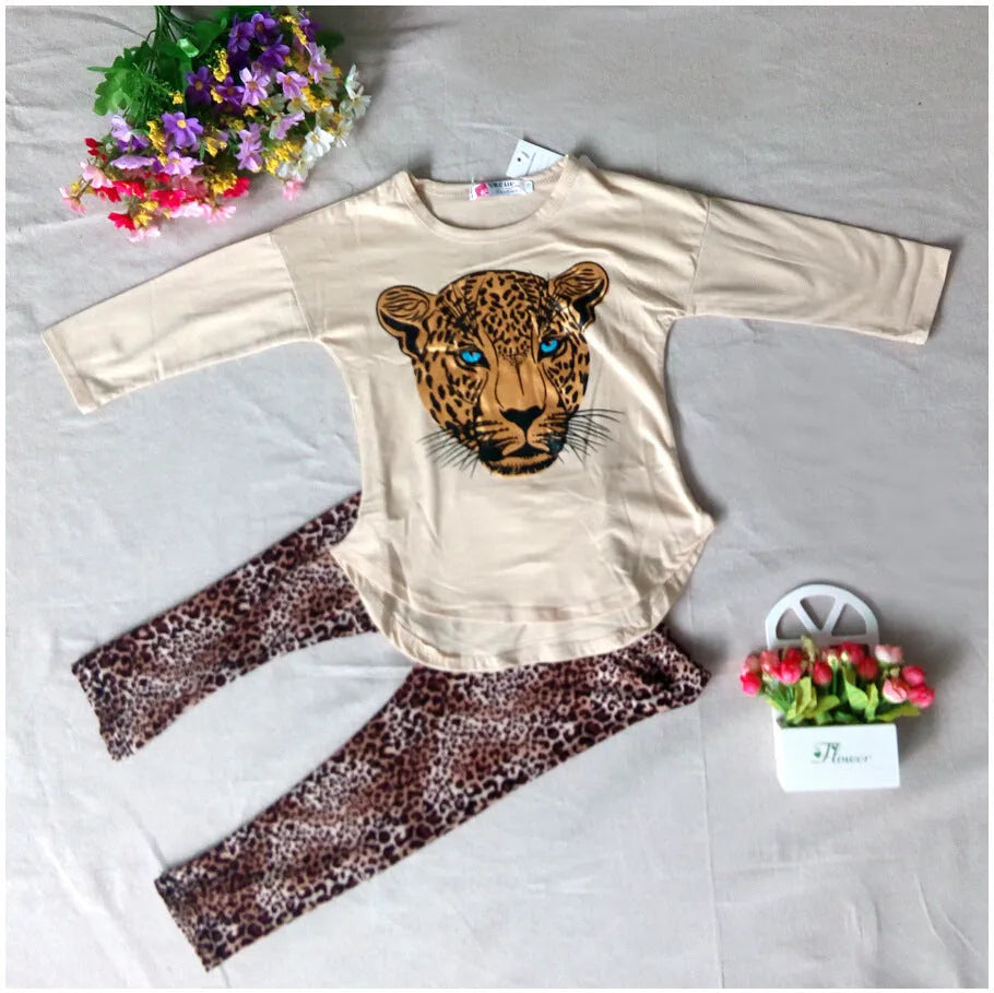 Children's two-piece casual summer pants suit set in black, short sleeves, for ages 3-8.