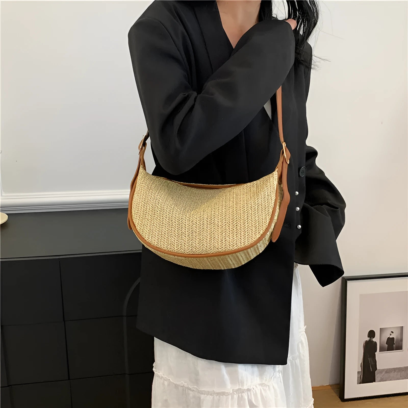 Women's straw woven crossbody bag with internal phone pocket and document compartment in corrugated brown