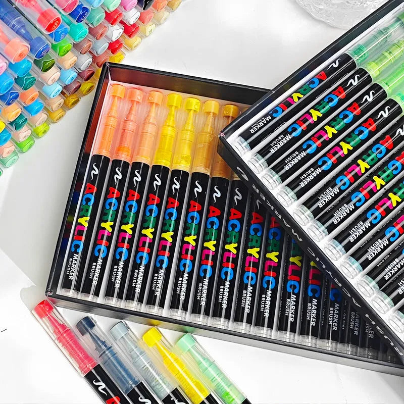 Set of straight liquid acrylic marker pens with soft heads, showing multiple colour options for art and graffiti.