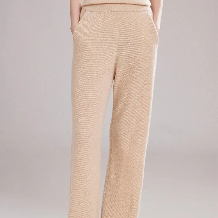 Women's thick cashmere leggings in five colours showing free size fit and high elasticity