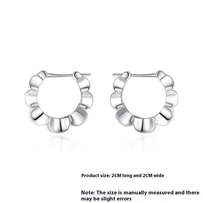 Pair of sterling silver geometric round earrings with electroplated retro style