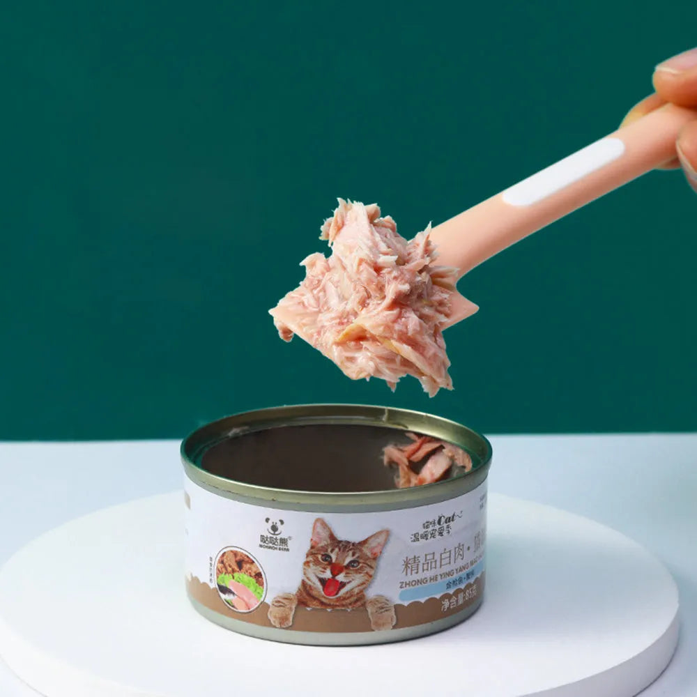 Long-handled TPR pet feeding spoon for canned wet food with right-angle scraping edge